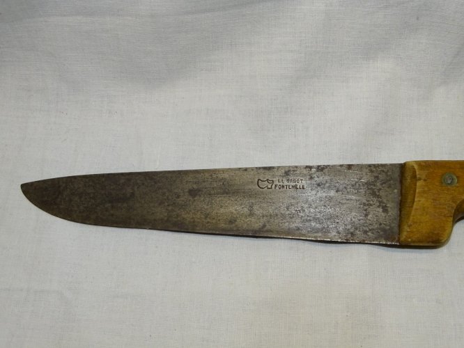 -ANCIEN COUTEAU de CUISINE MANCHE BOIS LAME GRAVEE LE SABOT FONTENILLE    D