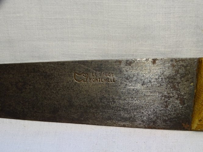 -ANCIEN COUTEAU de CUISINE MANCHE BOIS LAME GRAVEE LE SABOT FONTENILLE    D