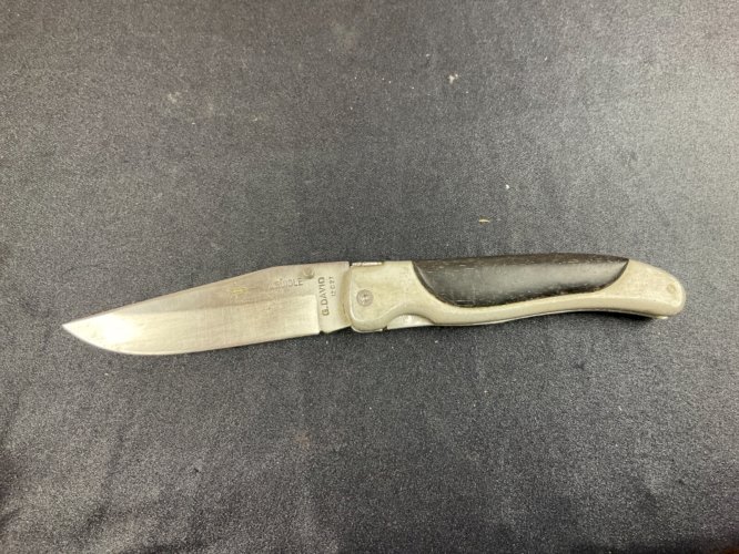ancien couteau de poche marque laguiole G- david , ébène et alu