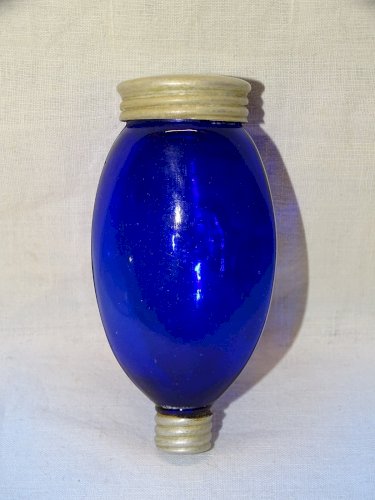 -ANCIEN CRACHOIR DE POCHE marqué MIGNON VERRE BLEU COBALT COLLECTION VITRINE   D