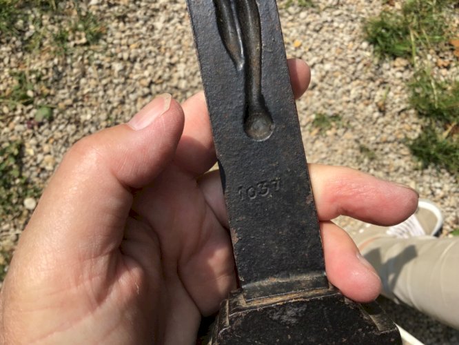 ancien Crucifix en fonte à poser hauteur 37 cm