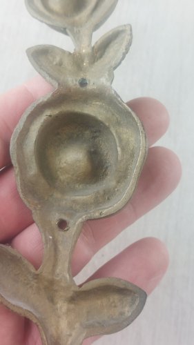 Ancien décor / ornement de meuble, décor roses, en bronze