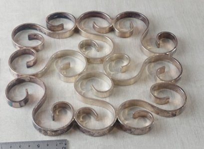 Old trivet, Christofle arabesque