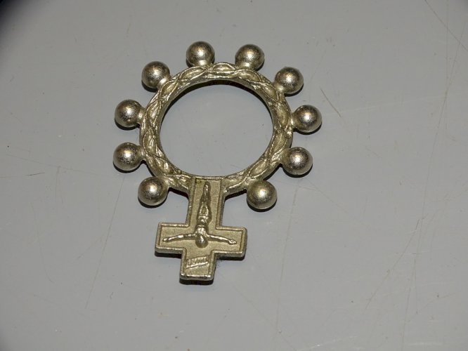 -ANCIEN DIZAINIER METAL ARGENTE Marqué ITALY COLLECTION RELIGION SCOUTISME  D