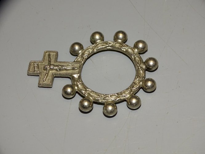 -ANCIEN DIZAINIER METAL ARGENTE Marqué ITALY COLLECTION RELIGION SCOUTISME  D