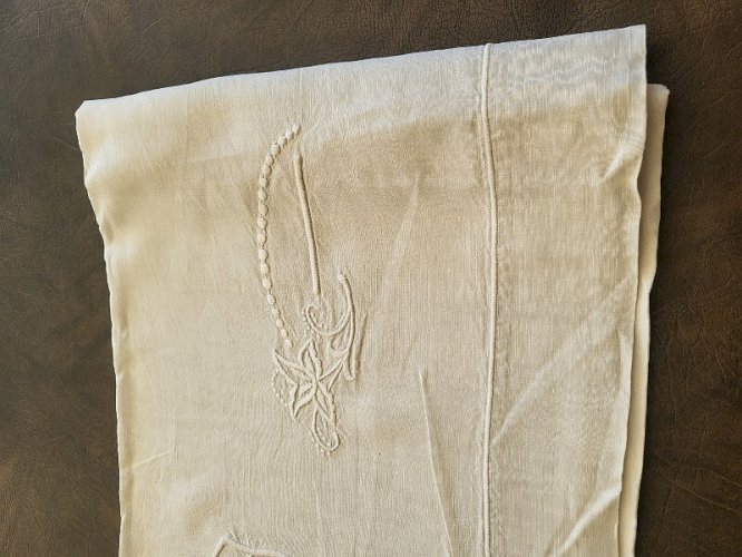 ANCIEN DRAP EN LIN MONOGRAMME NA N°3