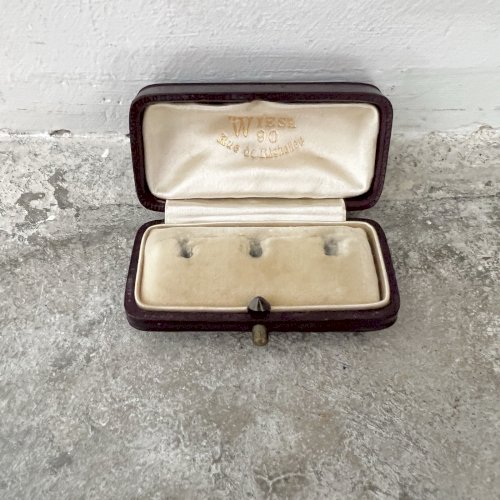 Ancien Écrin Boutons  Maison Wiese  Rue Richelieu Paris XIXe siècle Joaillerie