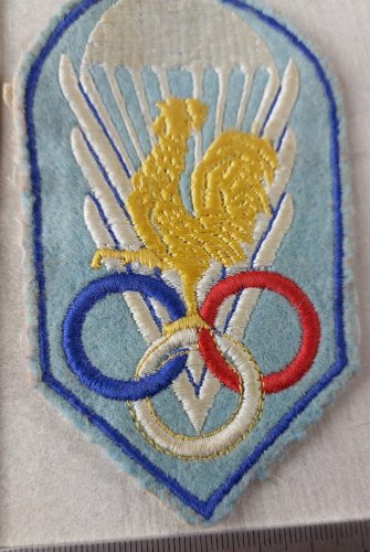 Ancien écusson en tissu, Fédération française de parachutisme ^