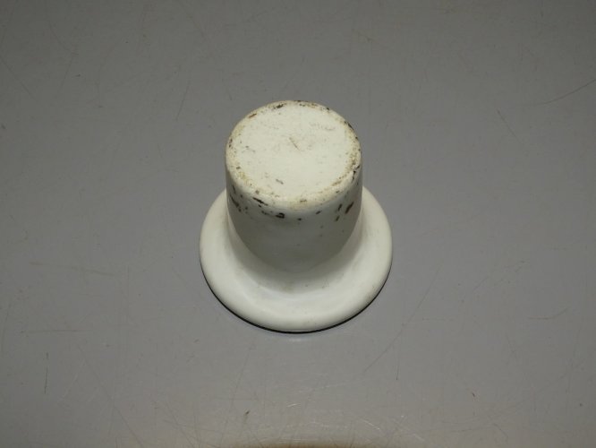 -ANCIEN ENCRIER BUREAU ECOLIER PORCELAINE BLANCHE COLLECTION ECRITURE PLUME