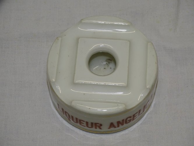 -ANCIEN ENCRIER CERAMIQUE PUBLICITE LIQUEUR ANGELICA MATHA GRAND PRIX   D
