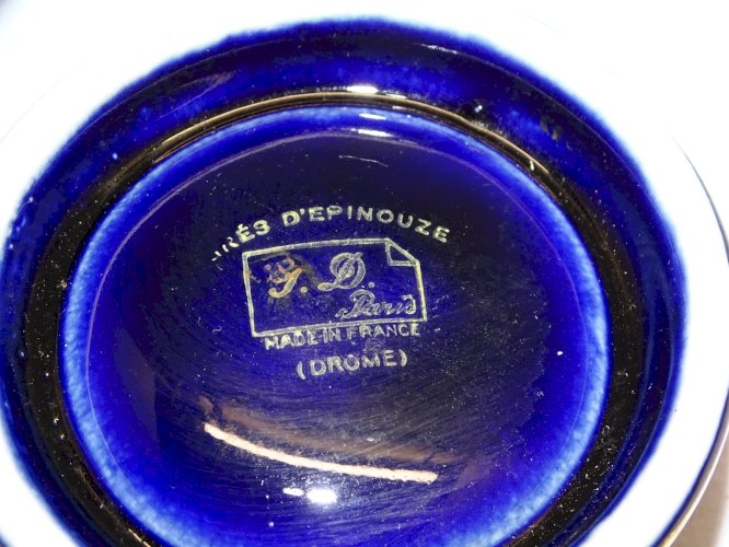 -ANCIEN ENCRIER PUB LILLET GRES BLEU D'ESPINOUZE DROME  COLLECTION VITRINE     D