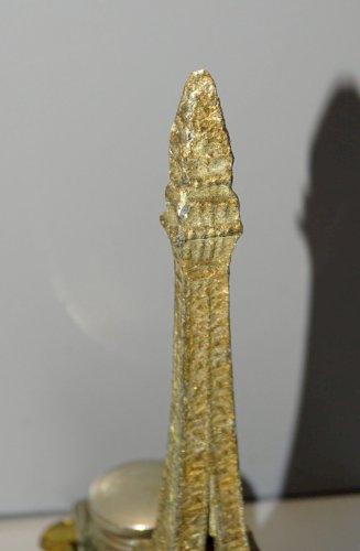 -ANCIEN ENCRIER VERRE SUPPORT TOUR EIFFEL REGULE Doré COLLECTION SOUVENIR   D