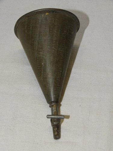 -ANCIEN ENTONNOIR METAL avec ROBINET BARATTE A BEURRE ou A MAYONNAISE   D