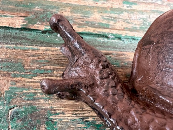 Ancien escargot en fonte – décoration de jardin ou presse-papiers – XIXe siècle