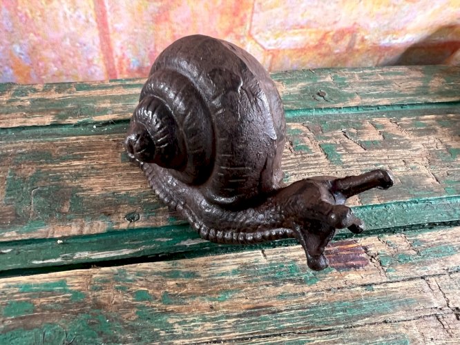 Ancien escargot en fonte – décoration de jardin ou presse-papiers – XIXe siècle