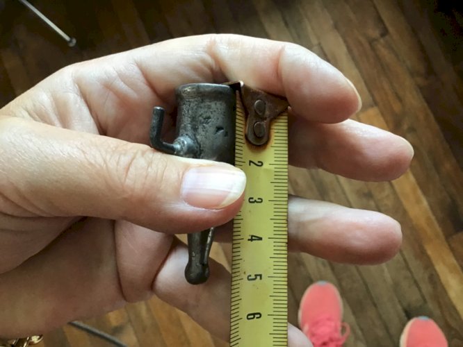 Ancien Eteignoir à Bougie en étain XIXÈME