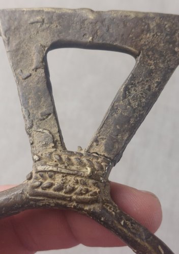 Ancien étrier, art africain, en bronze