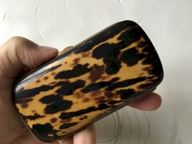 Ancien étui en corne pour carnet de bal avec incrustation Napoleon III 19eme