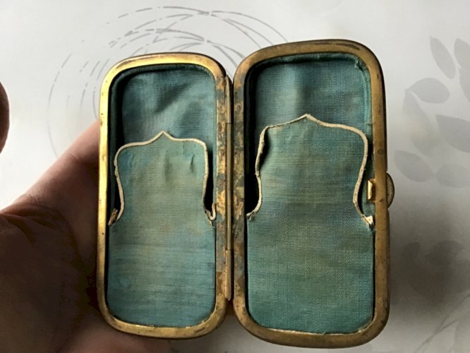 Ancien étui en corne pour carnet de bal avec incrustation Napoleon III 19eme