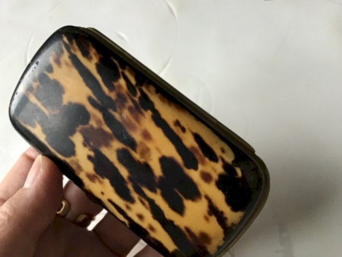 Ancien étui en corne pour carnet de bal avec incrustation Napoleon III 19eme