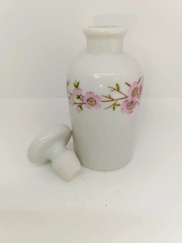 ancien flacon avec bouchon en porcelaine de paris en bon etat