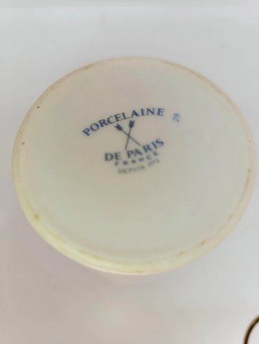 ancien flacon avec bouchon en porcelaine de paris en bon etat