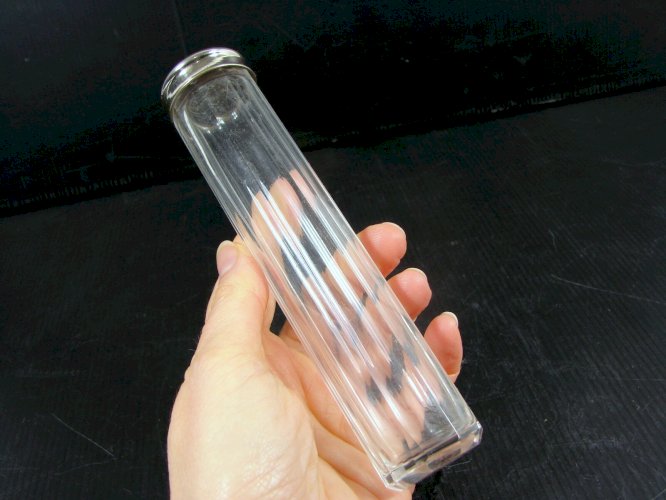 Ancien Flacon Cristal Taillé Facetté Bouchon Métal Argenté H - 16,5 cm 