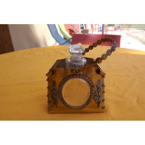 Ancien Flacon de Parfum 1900 panier rangement métal doré