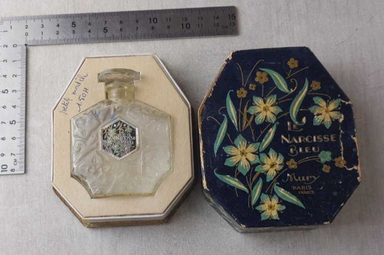 Ancien flacon de parfum, Le narcisse bleu, Muty + boîte, art deco ^