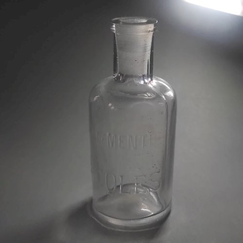 Ancien flacon en verre publicitaire, alcool de menthe Ricqlès