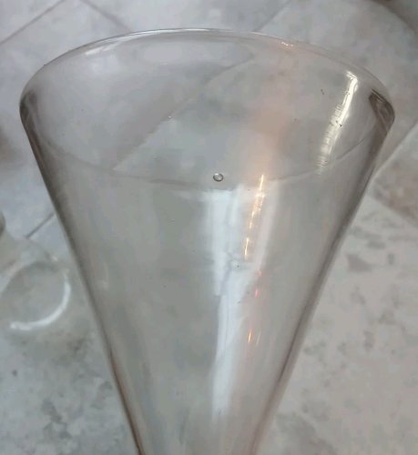 Ancien flacon fiole Pyrex entonnoir verre soufflé matériel laboratoire chimie