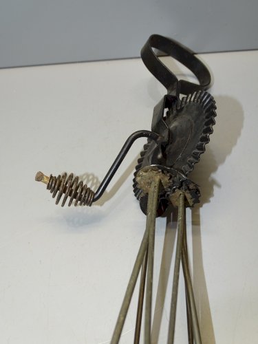 -ANCIEN FOUET BATTEUR METAL VINTAGE DECO CUISINE RESTAURANT COLLECTION   D