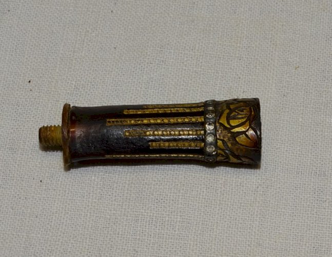 -ANCIEN FUME CIGARETTE ART DECO DANS SON ETUI CUIR COLLECTION FUMEUR VITRINE   D