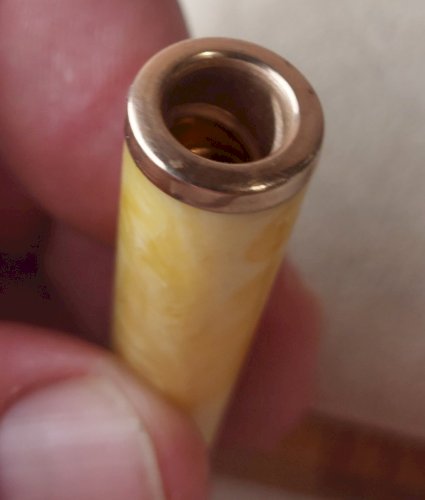 Ancien fume / porte cigarette, bague dorée ^