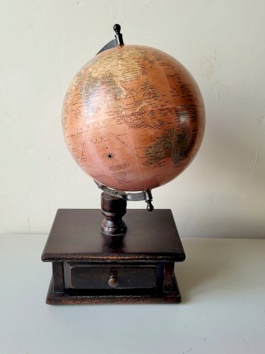 Ancien globe terrestre