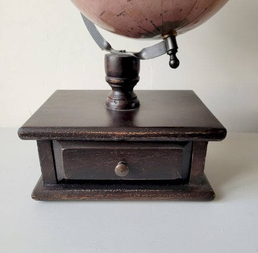 Ancien globe terrestre
