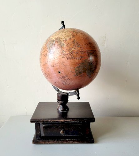 Ancien globe terrestre