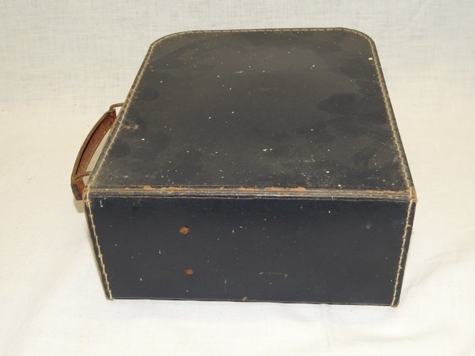 * ANCIEN GRAMOPHONE VALISETTE POUR ENFANT JUS de GRENIER jouet ancien  D