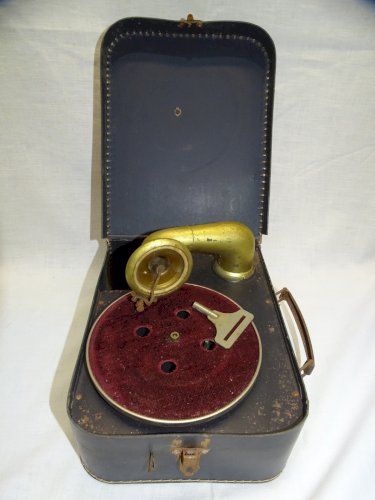 * ANCIEN GRAMOPHONE VALISETTE POUR ENFANT JUS de GRENIER jouet ancien  D
