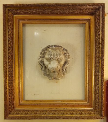 Ancien grand Cadre Doré Tête Lion Pierre Sur Plexiglas Composition Pièce Unique