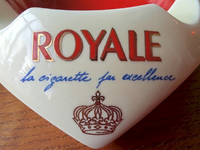 Ancien grand cendrier vide poche Cigarettes Royale Proceram Publicité vintage