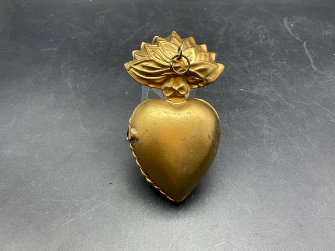 Ancien Grand Ex Voto Pendentif Coeur De Marie. Porte reliquaires