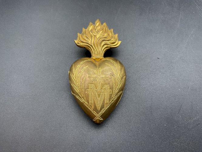 Ancien Grand Ex Voto Pendentif Coeur De Marie. Porte reliquaires