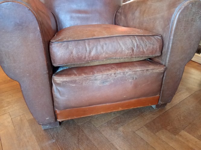 Ancien Grand Fauteuil Club Cuir Modèle Moustache Fauteuil Vintage