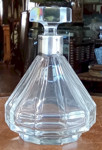 Ancien Grand Flacon Toilette Cristal Taillé Argent Minerve Art Déco Baccarat ?