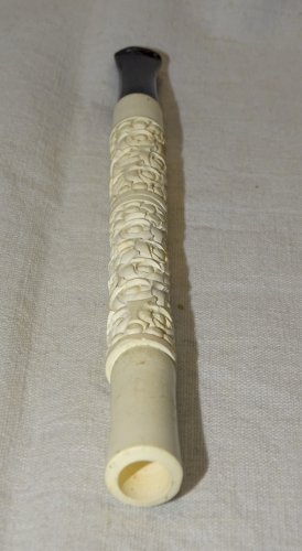 -ANCIEN GRAND FUME CIGARETTES POUR ELEGANTES EN ECUME GRAVE de ROSES  FUMEUR  D