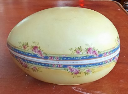 Old Great Egg Old Candy Box Limoges Porcelain Floral Decor