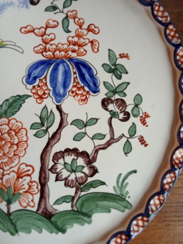 Ancien grand plat céramique Yvon Roy Décor oiseau du Paradis fleurs pivoine