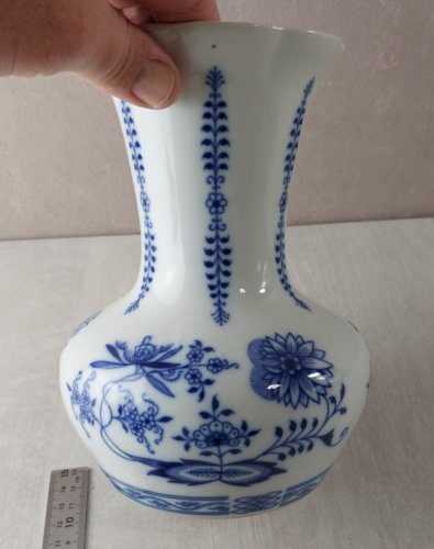 Ancien grand vase, décor Blue Onion / porcelaine Tchécoslovaquie / Czech