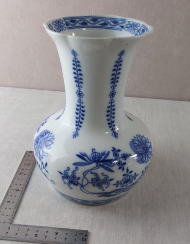 Ancien grand vase, décor Blue Onion / porcelaine Tchécoslovaquie / Czech